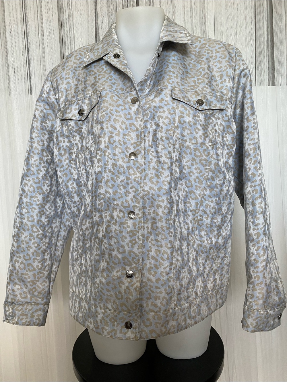 Laura Lebek Shimmery Silver Leopard Print Snap-Up Jacket Size 12